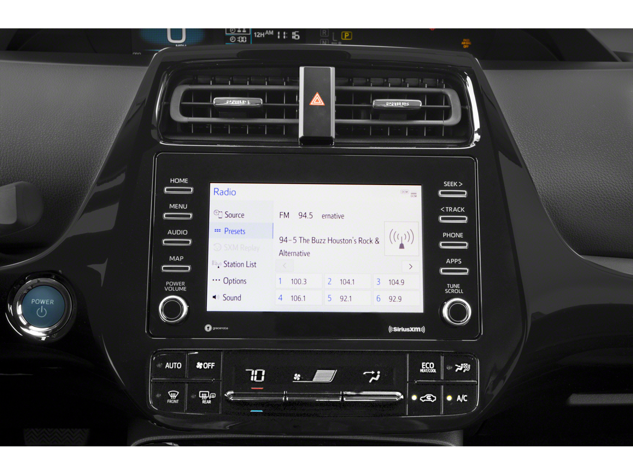 2022 Toyota Prius LE