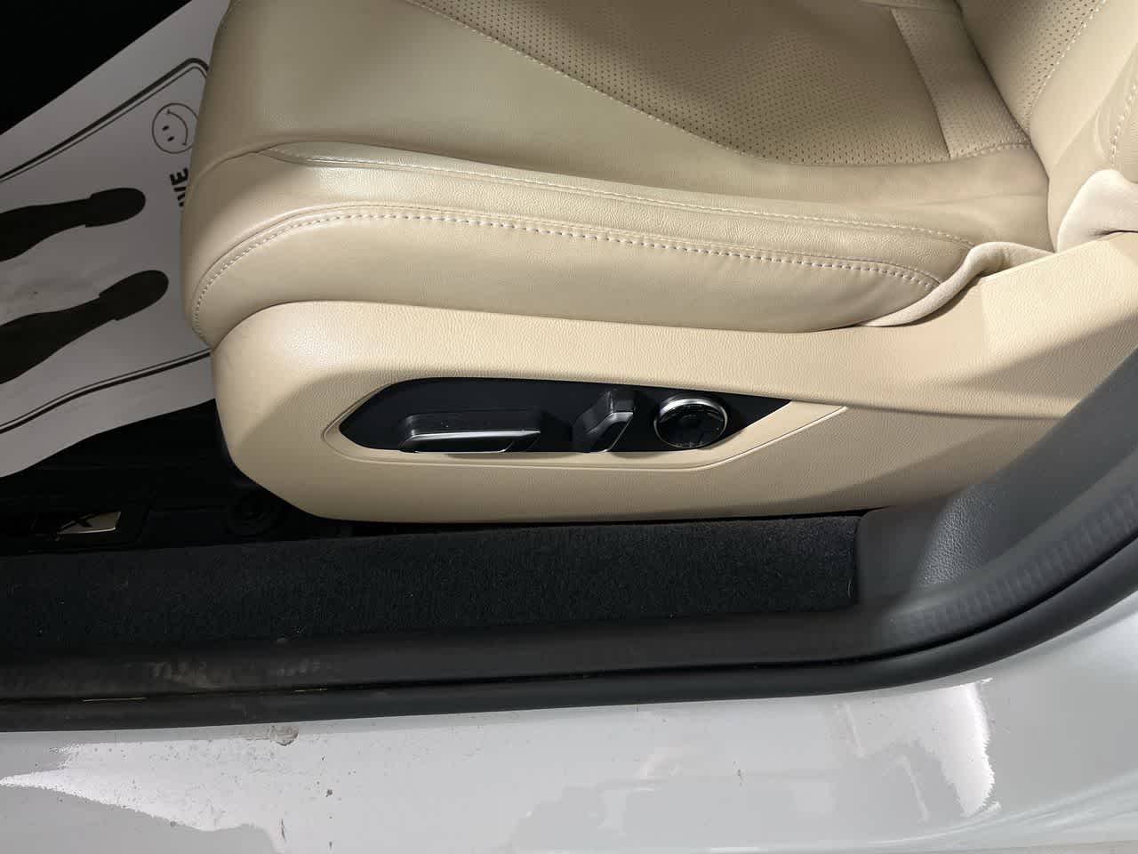 2025 Acura TLX w/Technology Package