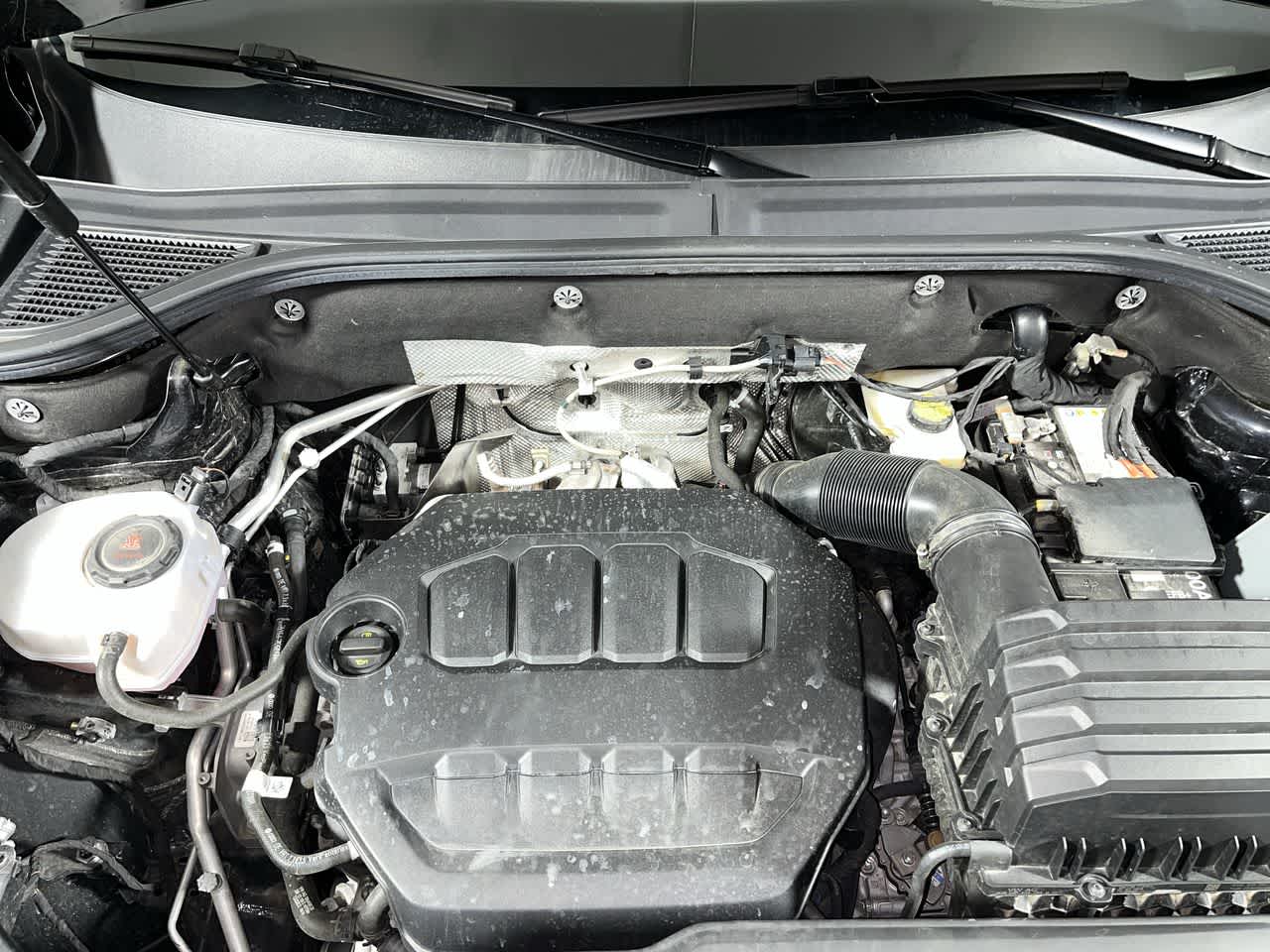 2024 Volkswagen Atlas Cross Sport 2.0T SEL Premium R-Line