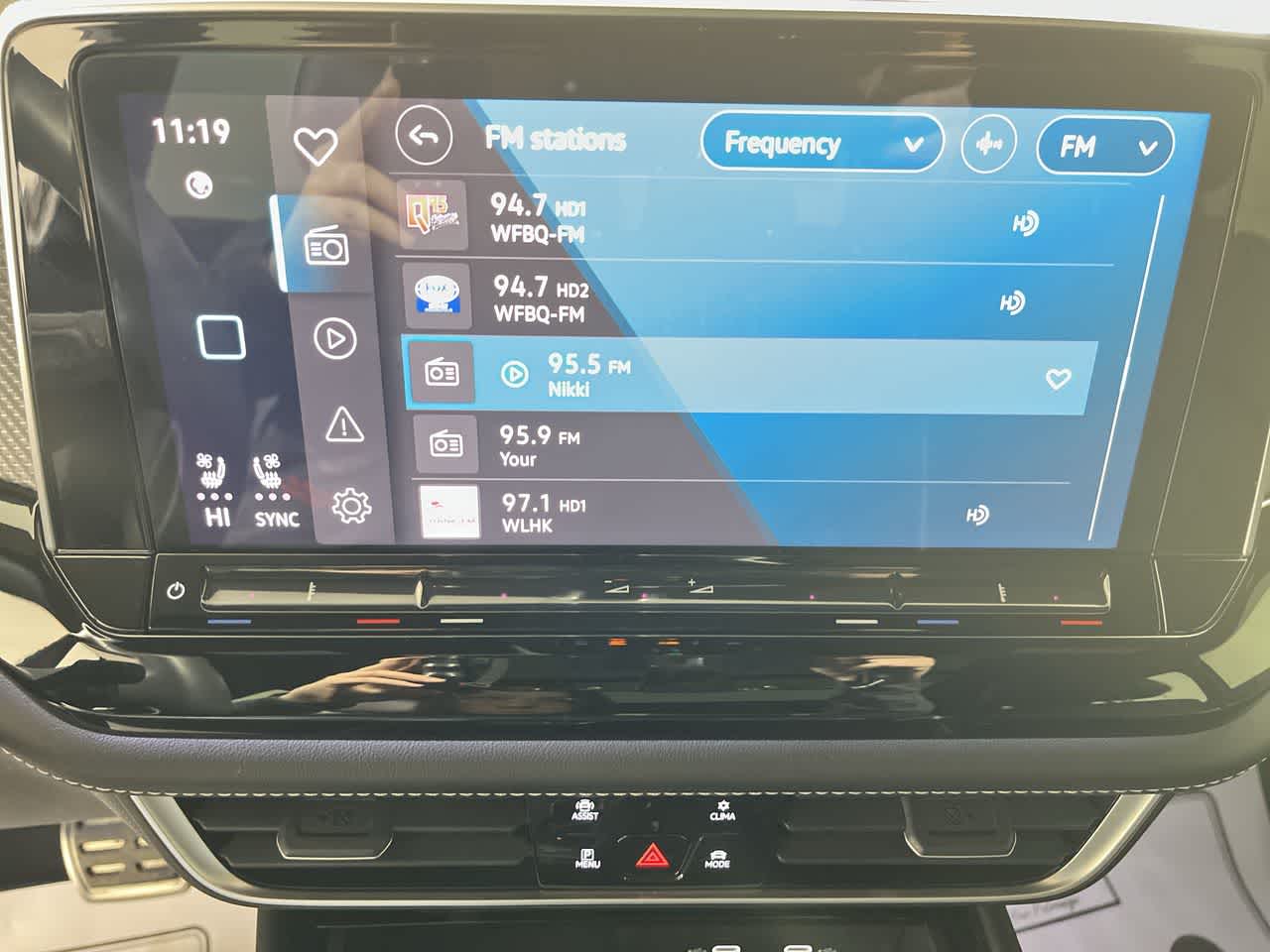 2024 Volkswagen Atlas Cross Sport 2.0T SEL Premium R-Line