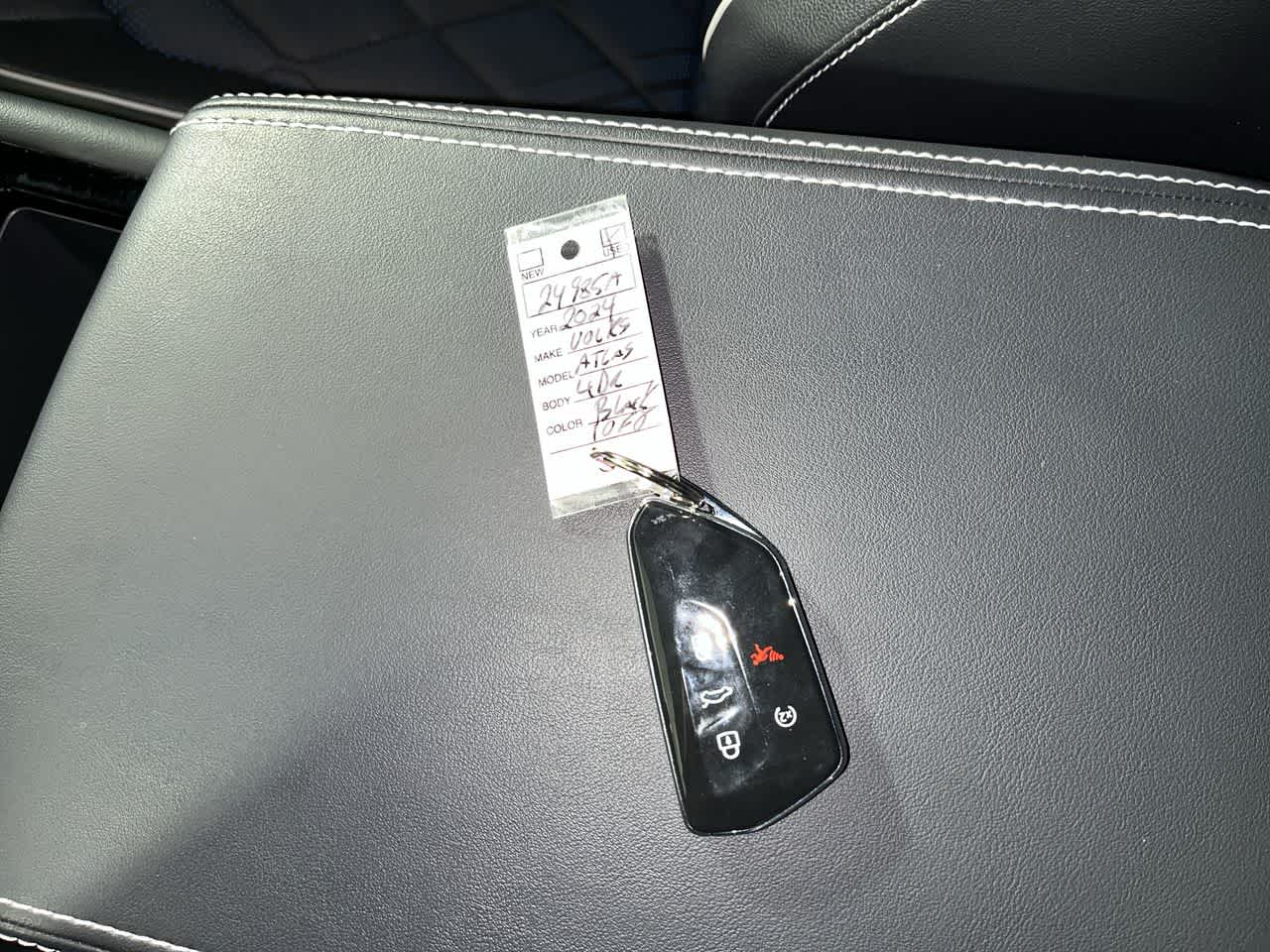 2024 Volkswagen Atlas Cross Sport 2.0T SEL Premium R-Line