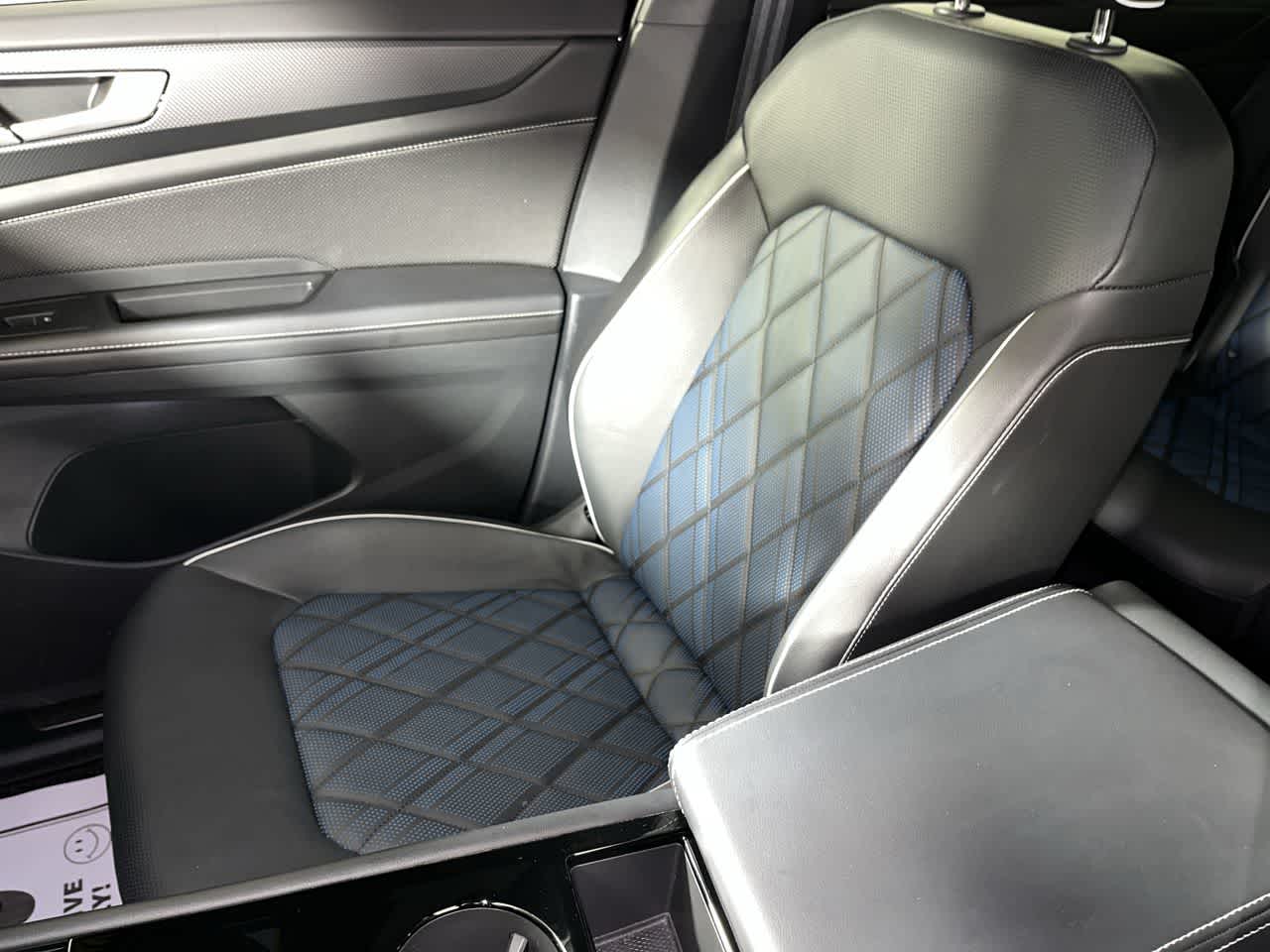 2024 Volkswagen Atlas Cross Sport 2.0T SEL Premium R-Line