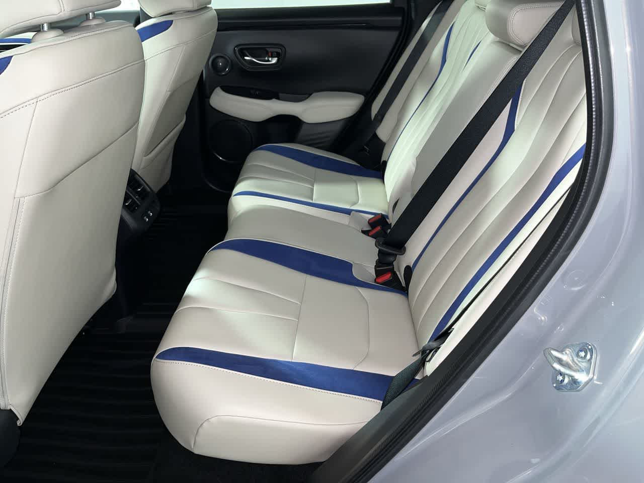 2025 Acura ADX w/A-Spec Advance Package