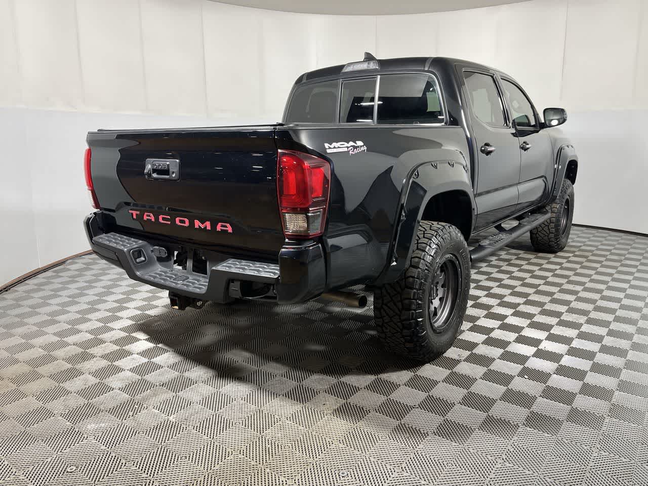 2018 Toyota Tacoma SR