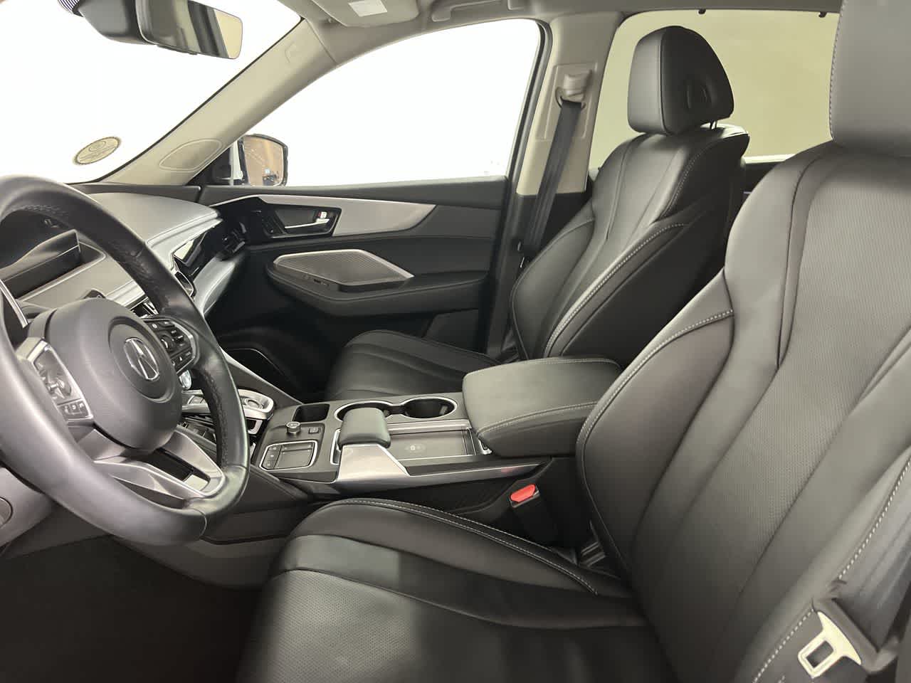 2023 Acura MDX w/Technology Package