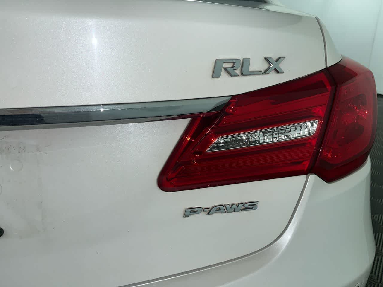 2017 Acura RLX w/Advance Pkg