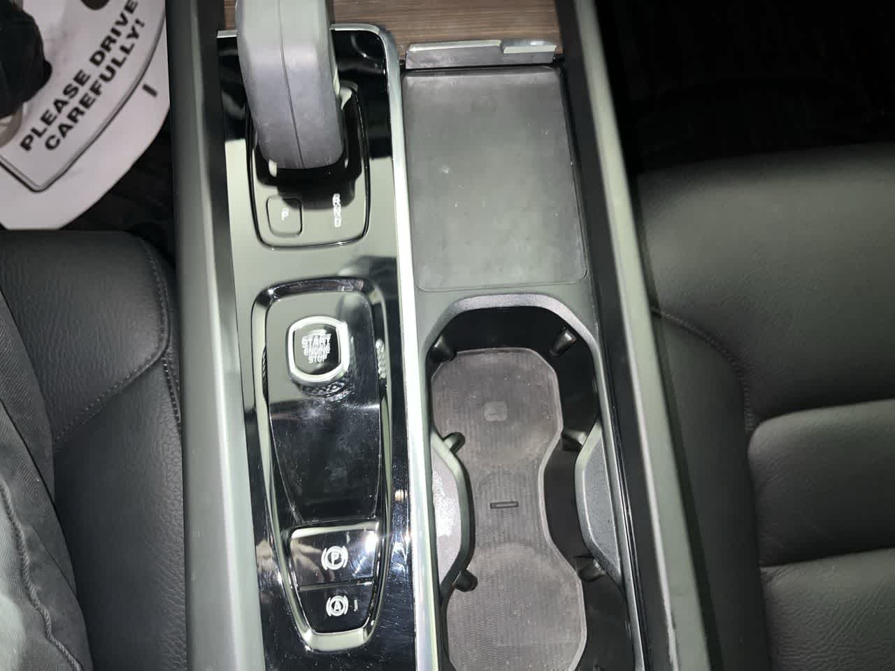 2022 Volvo XC60 Momentum