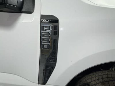 2024 Ford Super Duty F-250 Pickup XLT