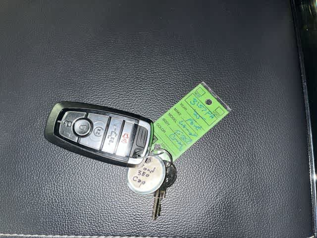 2025 Ford Super Duty F-350 SRW Pickup LARIAT