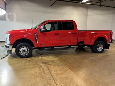 2025 Ford Super Duty F-350 DRW Pickup XLT