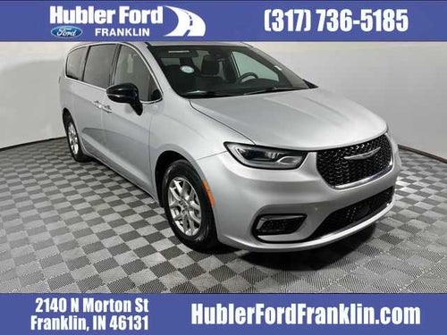 2024 Chrysler Pacifica Touring