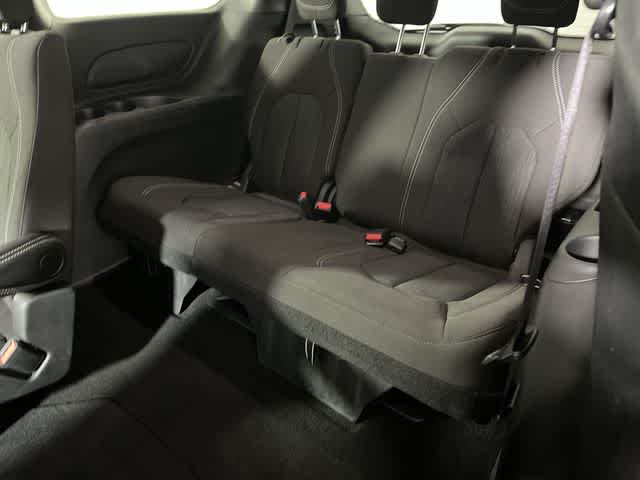 2024 Chrysler Pacifica Touring