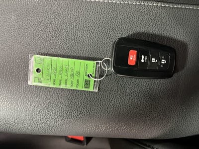 2022 Toyota Camry Hybrid XSE