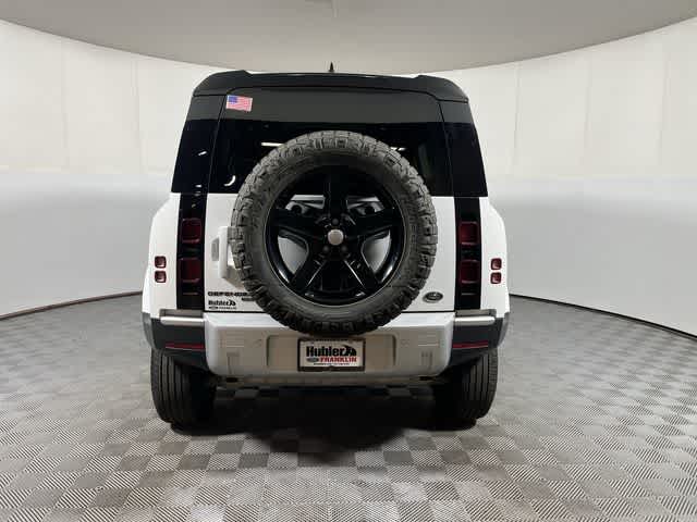 2023 Land Rover Defender SE