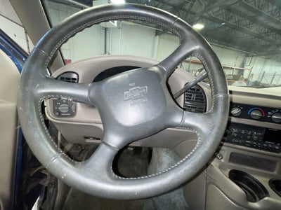 2000 Chevrolet Astro w/YF7