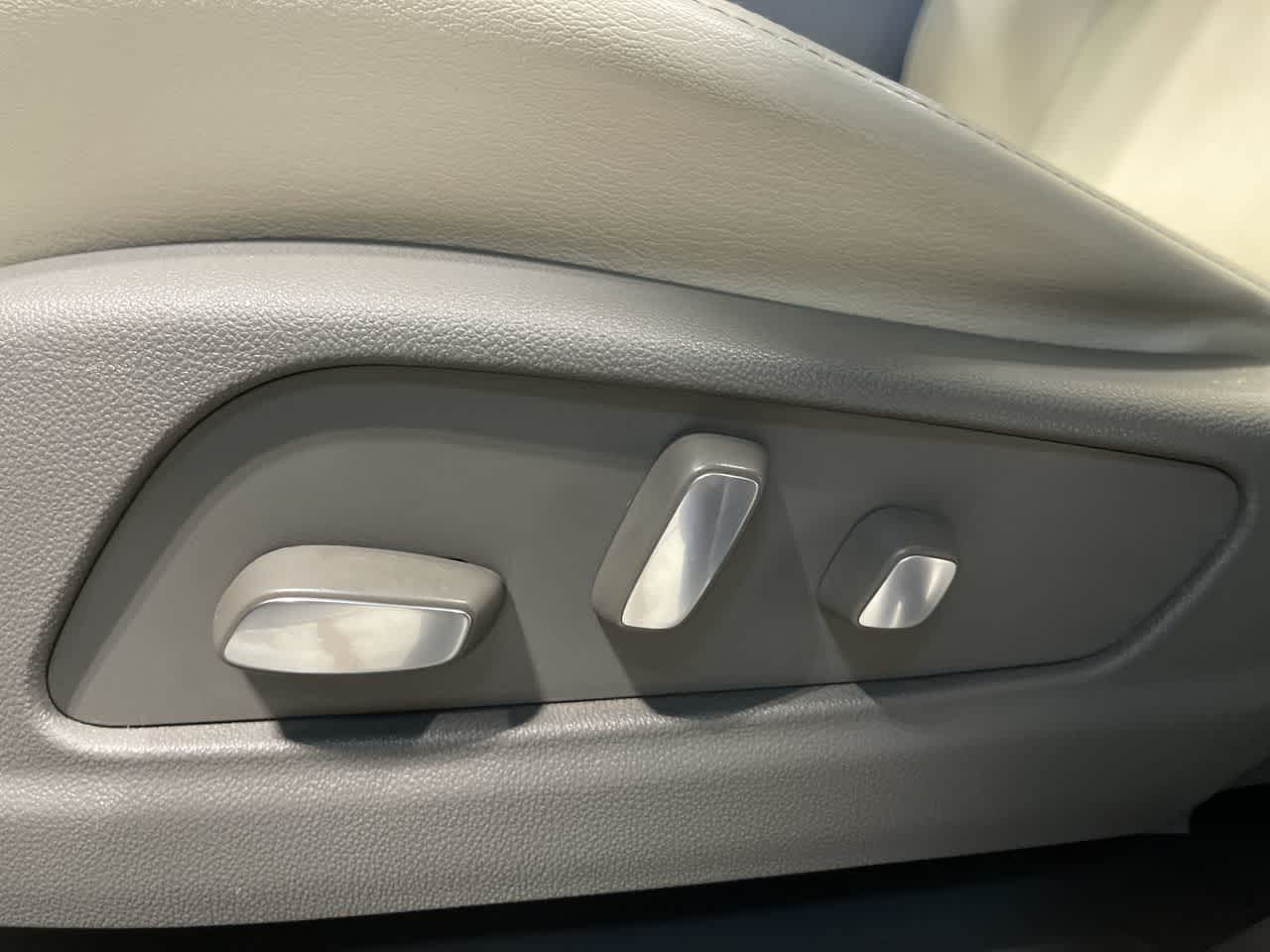 2023 Cadillac XT6 AWD Premium Luxury