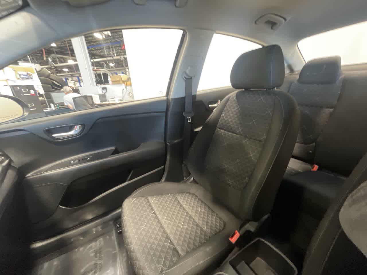 2022 Kia Rio LX