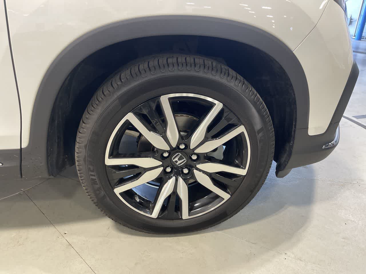 2022 Honda Pilot Touring 7-Passenger