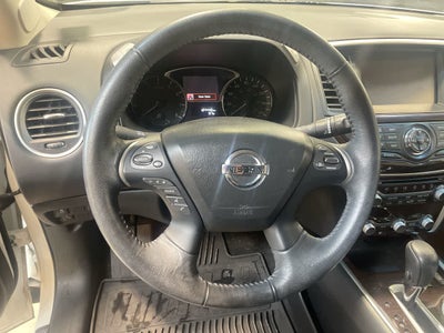 2015 Nissan Pathfinder SL