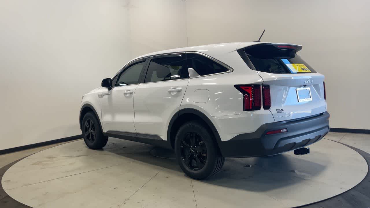 2023 Kia Sorento LX