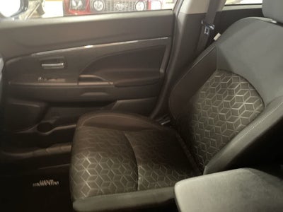 2025 Mitsubishi Outlander Sport ES
