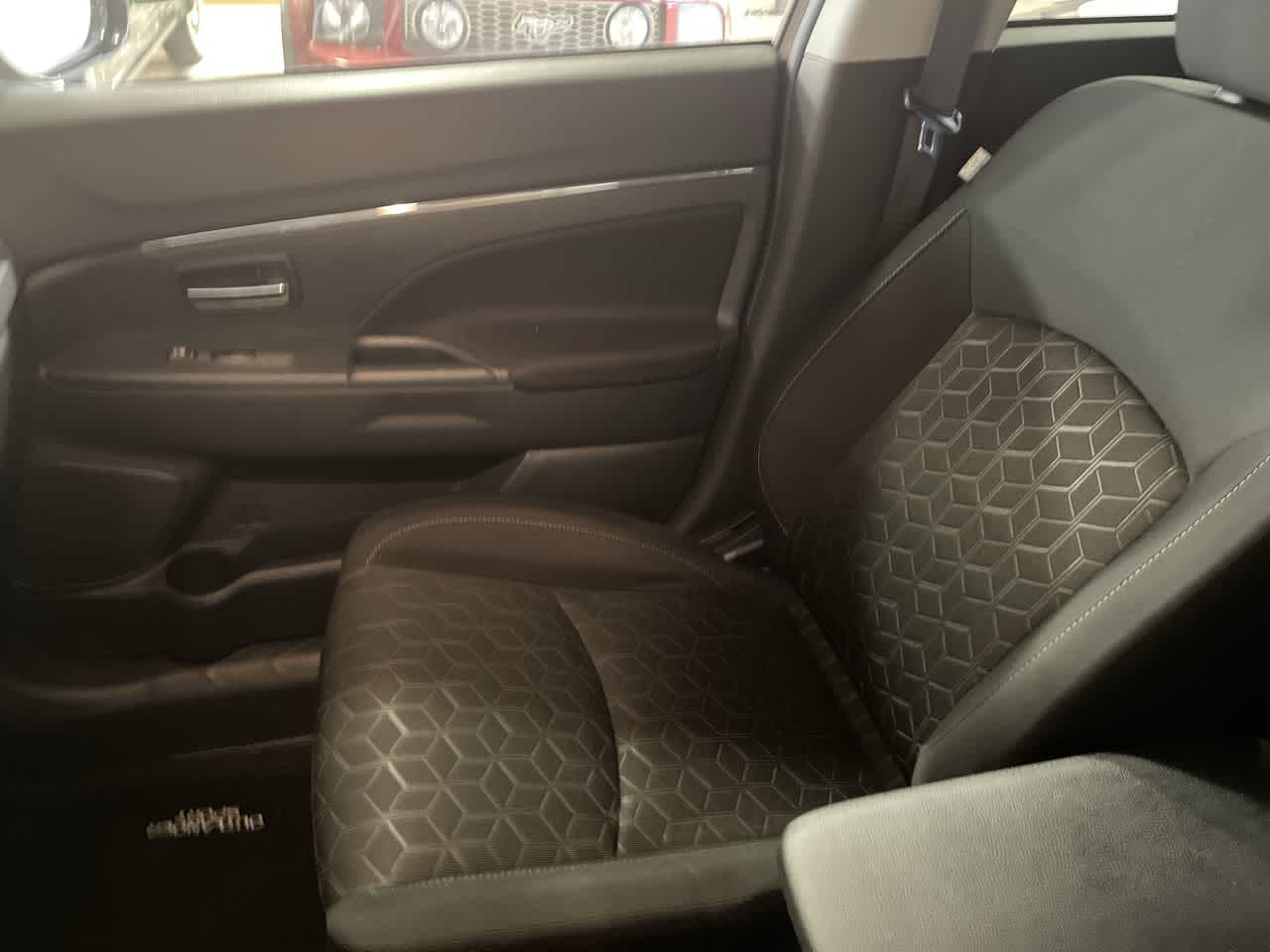 2025 Mitsubishi Outlander Sport ES