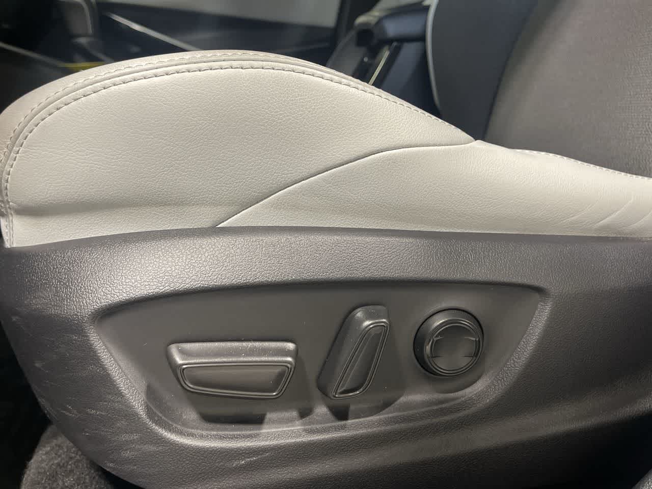 2022 Toyota Corolla Hatchback XSE