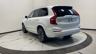 2022 Volvo XC90 Momentum