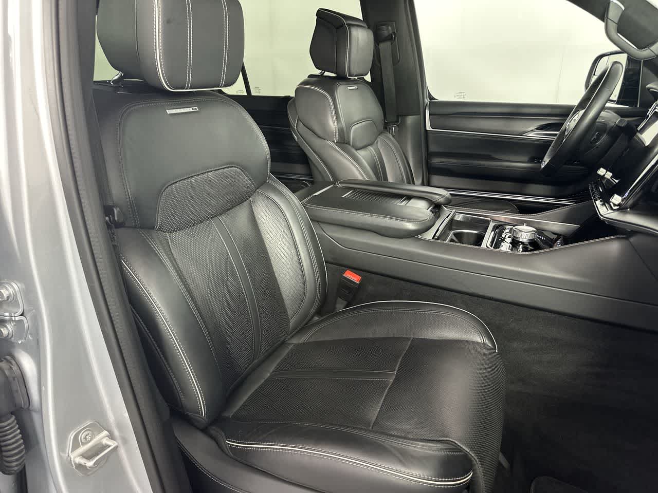 2024 Jeep Grand Wagoneer L Obsidian
