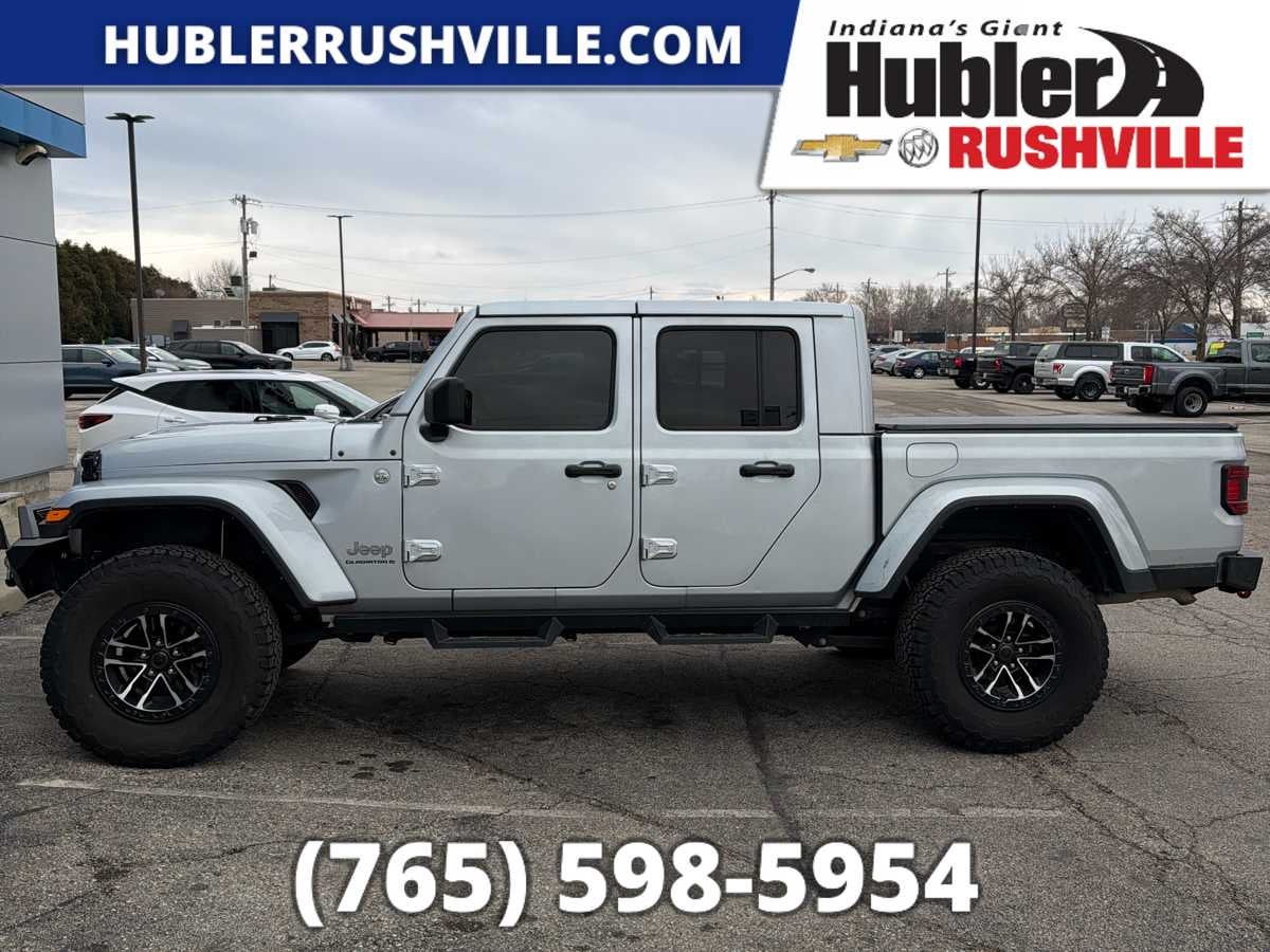 2023 Jeep Gladiator Overland