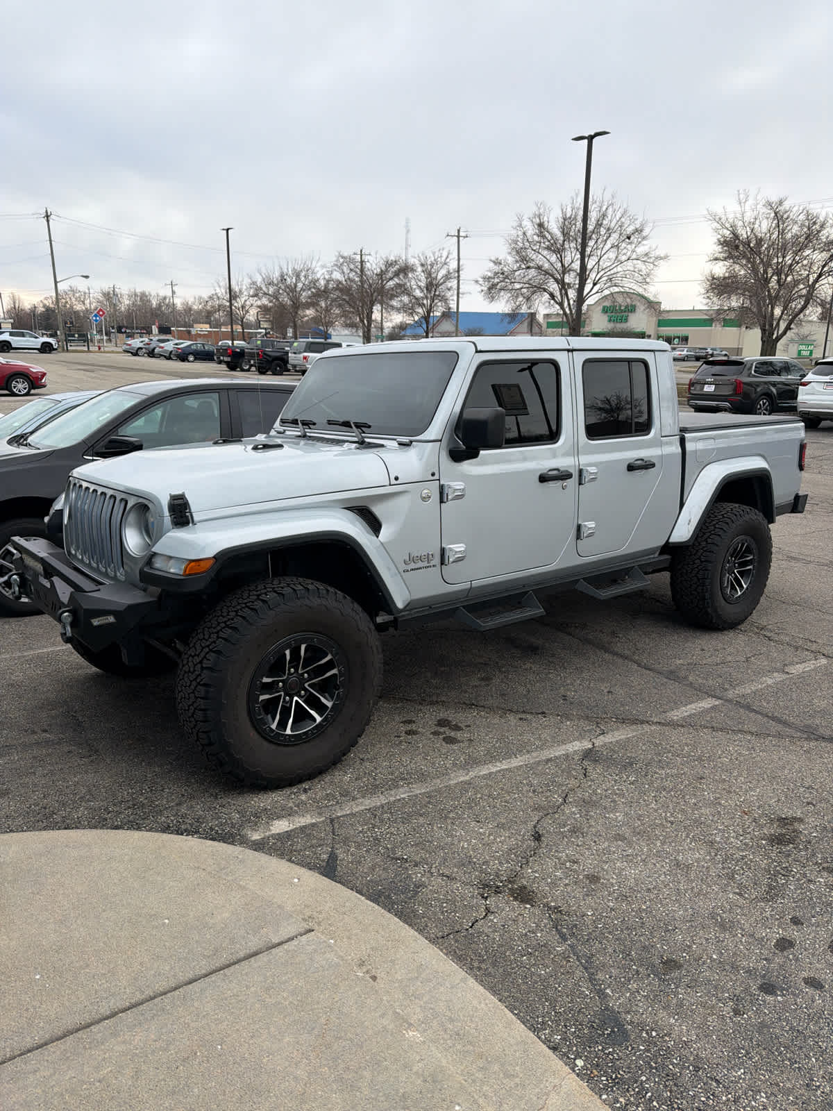 2023 Jeep Gladiator Overland