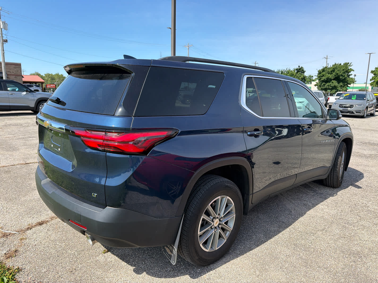 2023 Chevrolet Traverse LT Cloth
