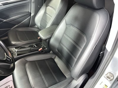 2019 Volkswagen Passat 2.0T SE R-Line