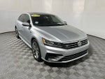 2019 Volkswagen Passat 2.0T SE R-Line