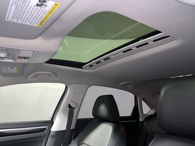 2019 Volkswagen Passat 2.0T SE R-Line