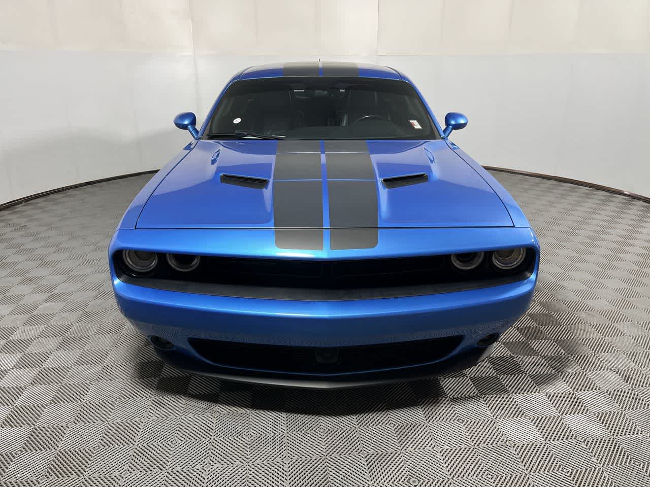 2016 Dodge Challenger SXT Plus