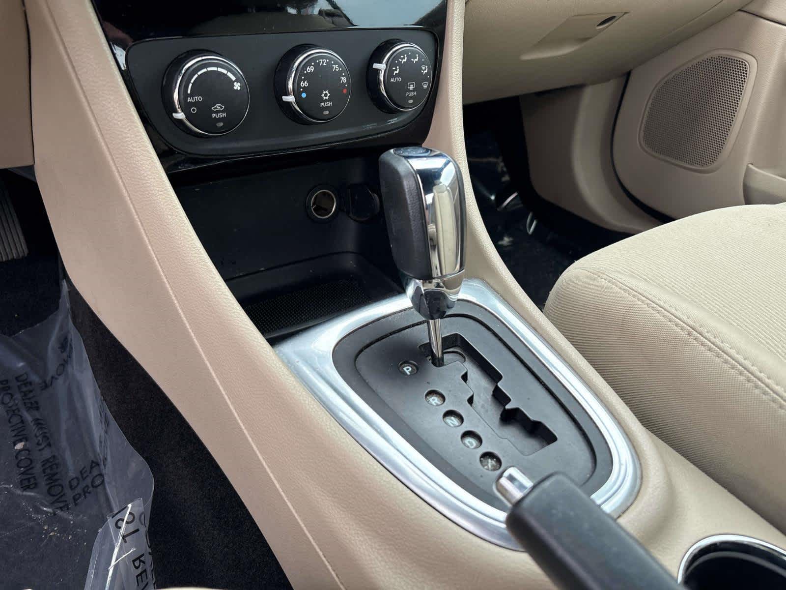 2012 Chrysler 200 Touring