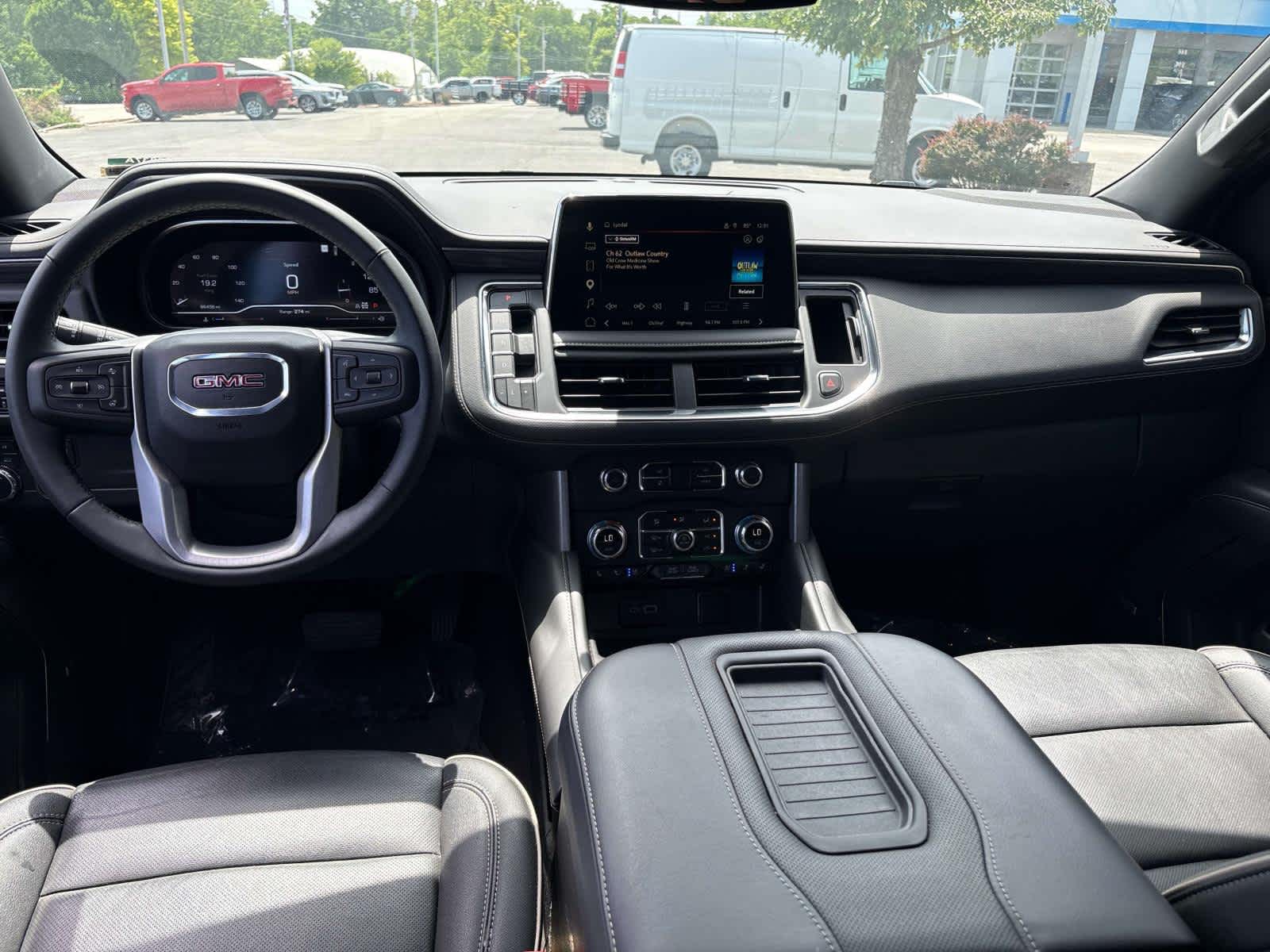 2024 GMC Yukon SLT