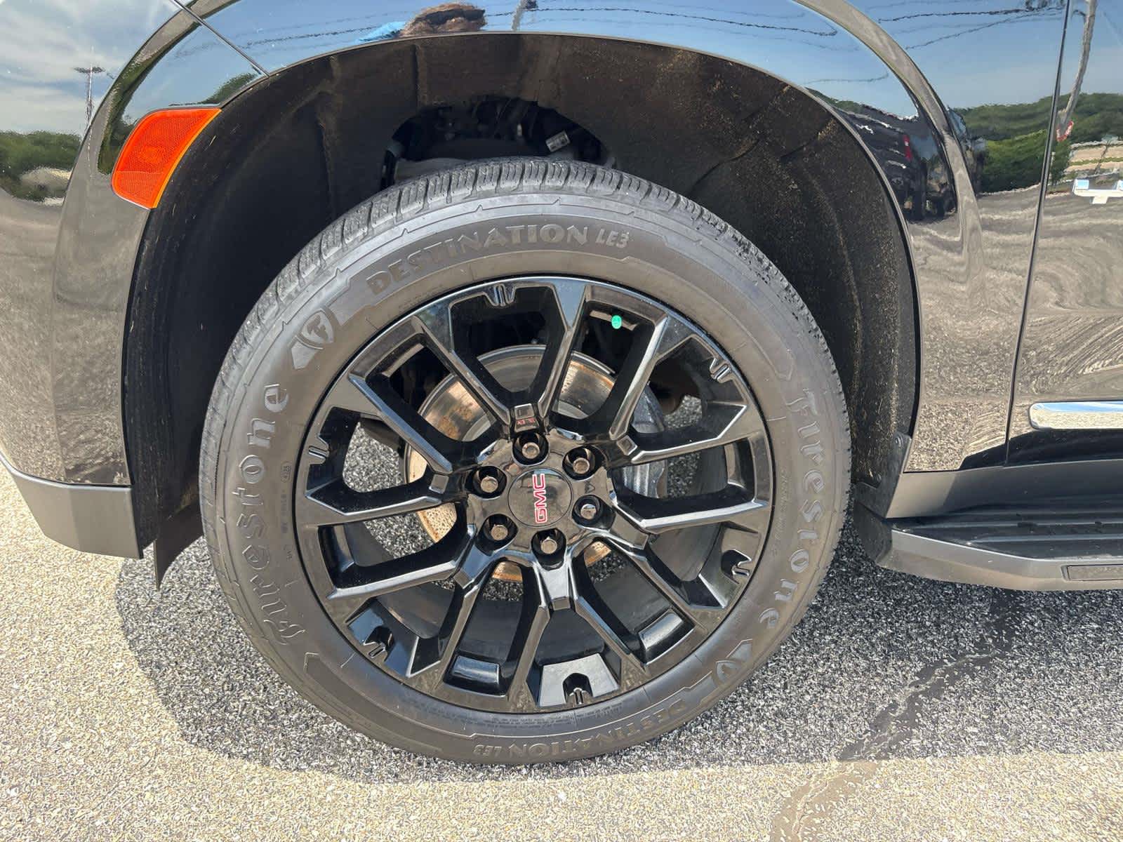 2024 GMC Yukon SLT