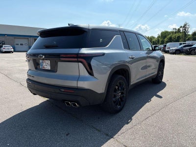 2024 Chevrolet Traverse LS