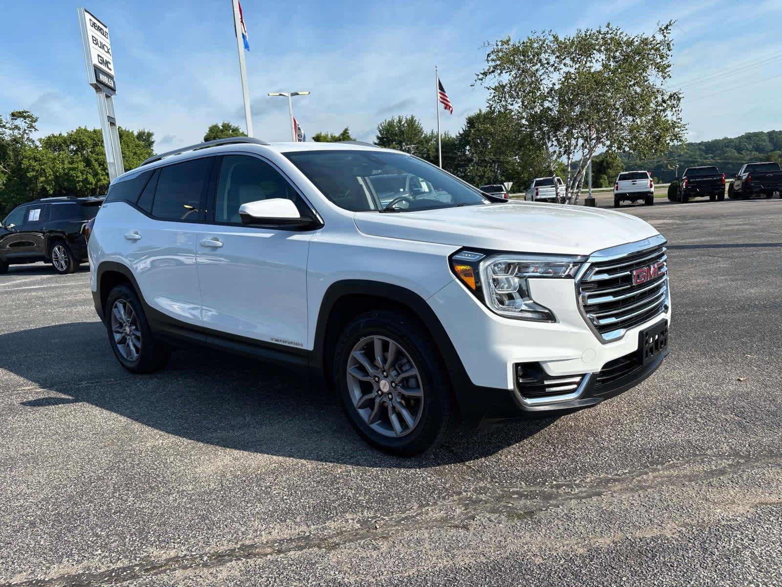 2023 GMC Terrain SLT