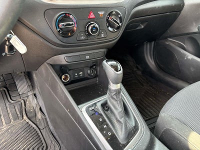 2022 Hyundai Accent SE