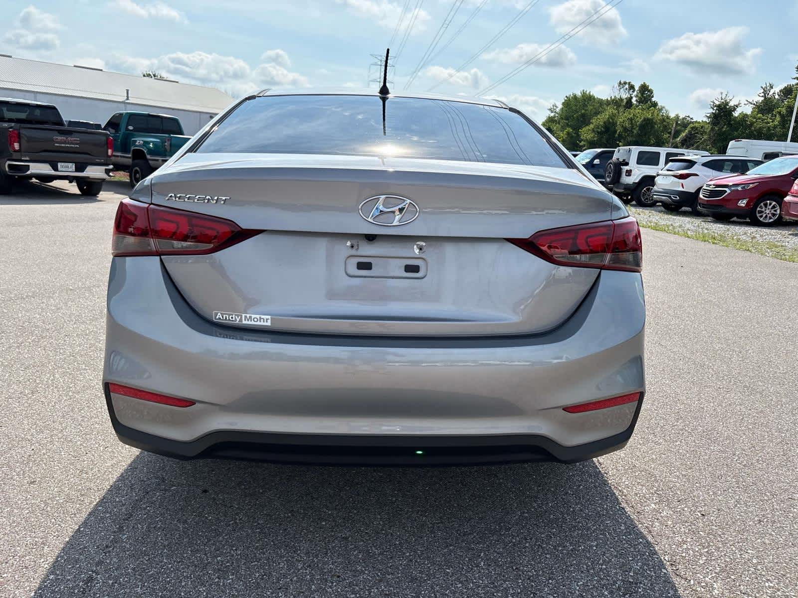 2022 Hyundai Accent SE