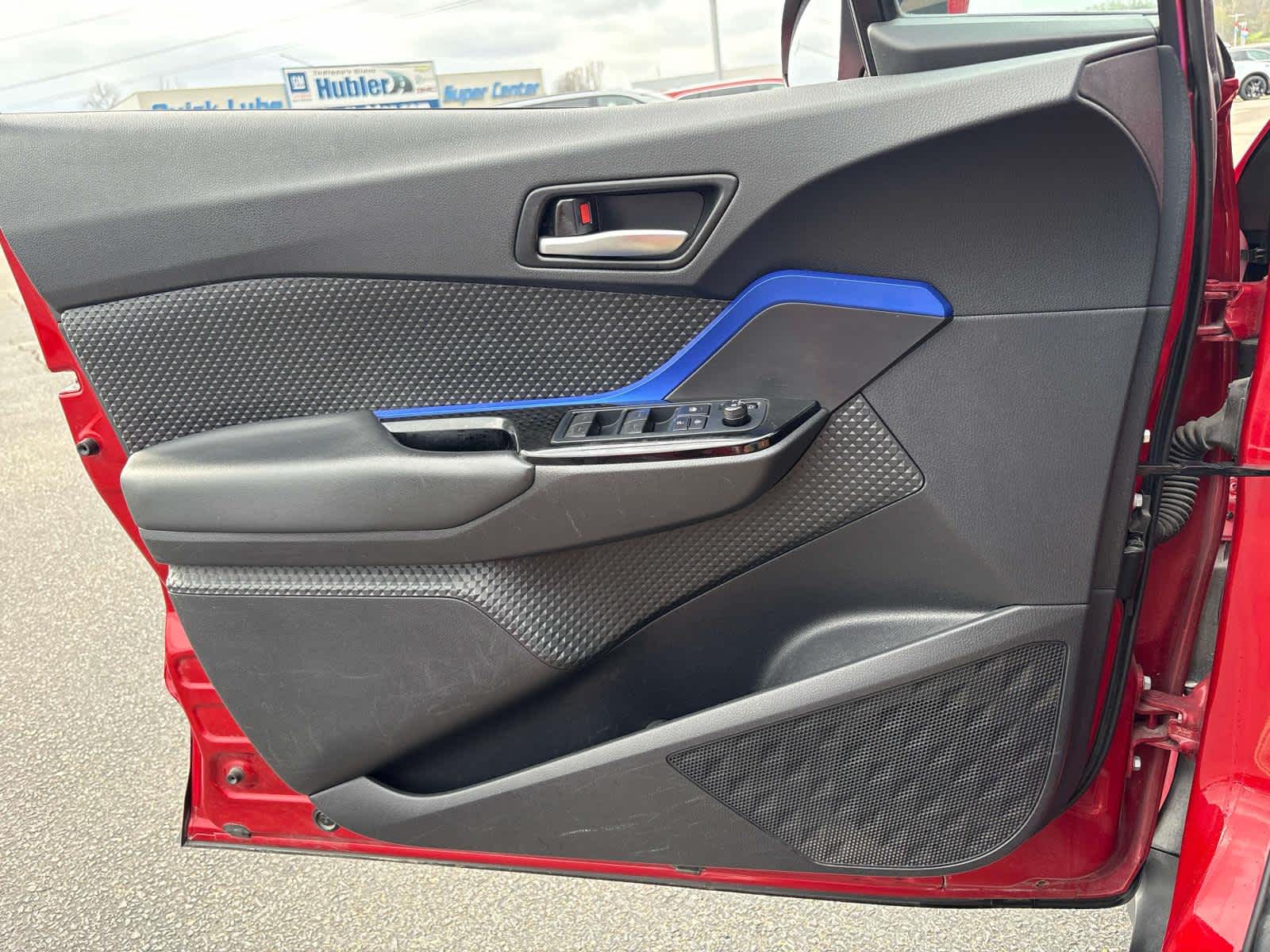 2021 Toyota C-HR LE