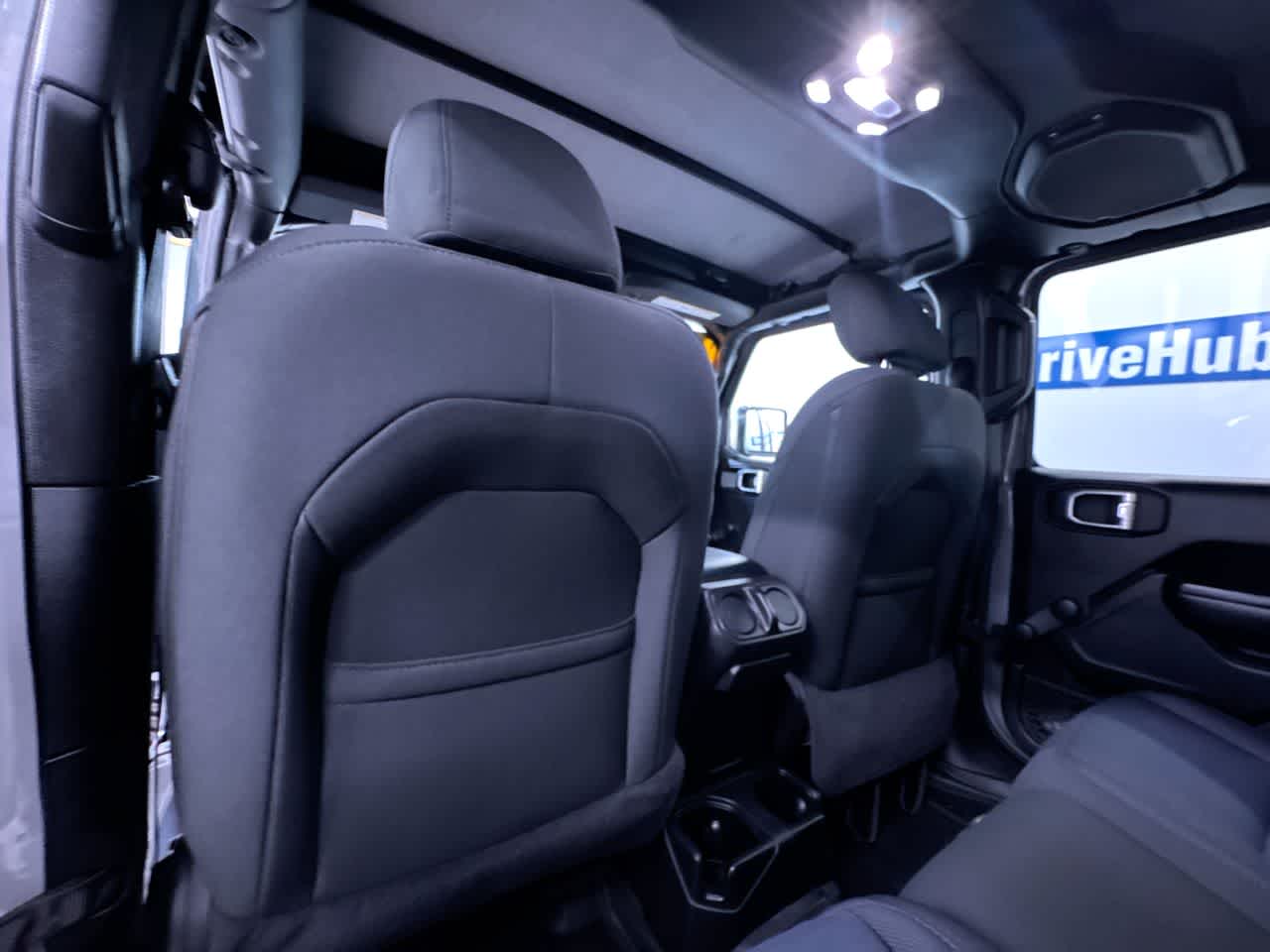 2021 Jeep Gladiator Willys Sport