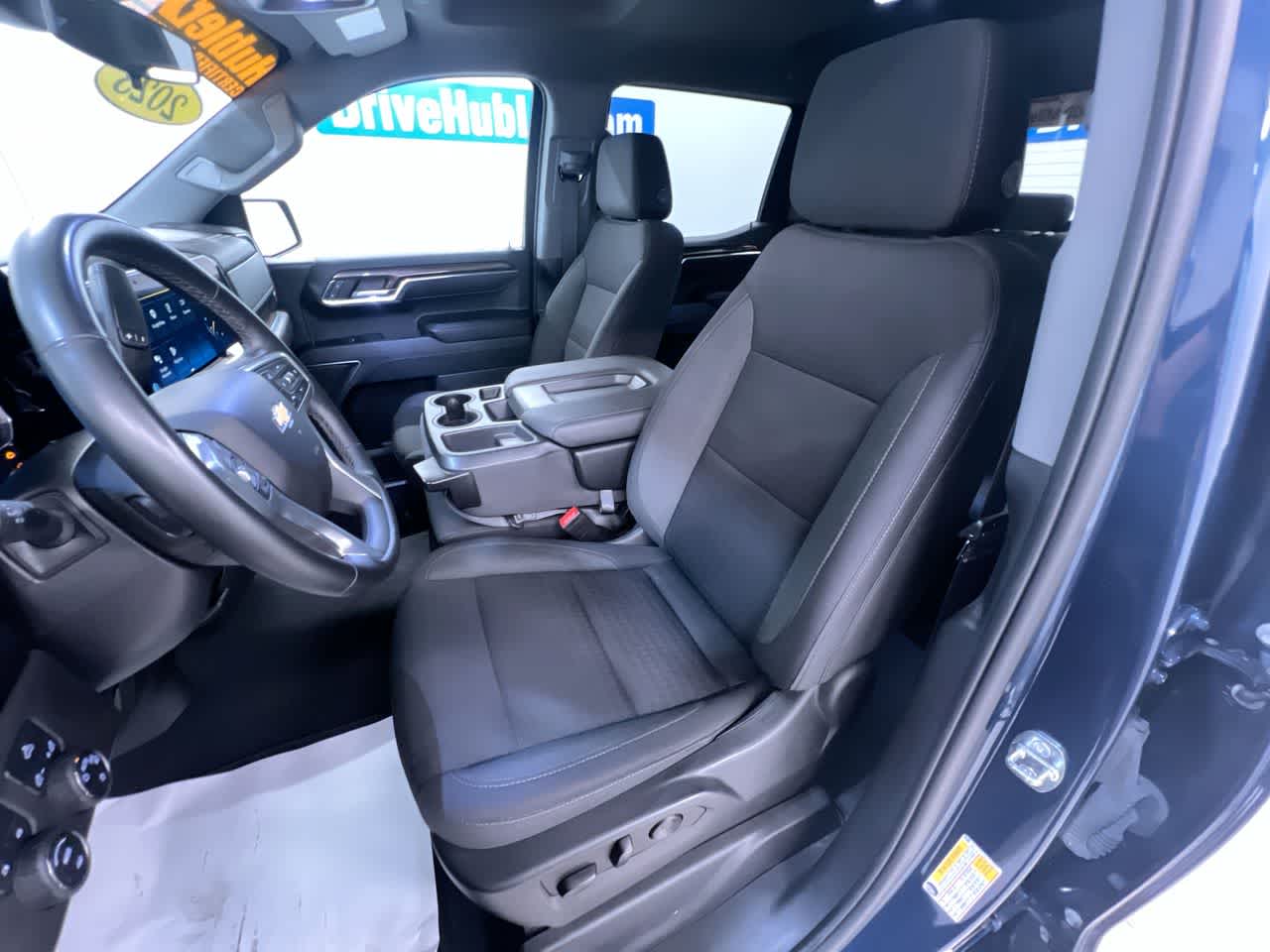 2023 Chevrolet Silverado 1500 LT (2FL)