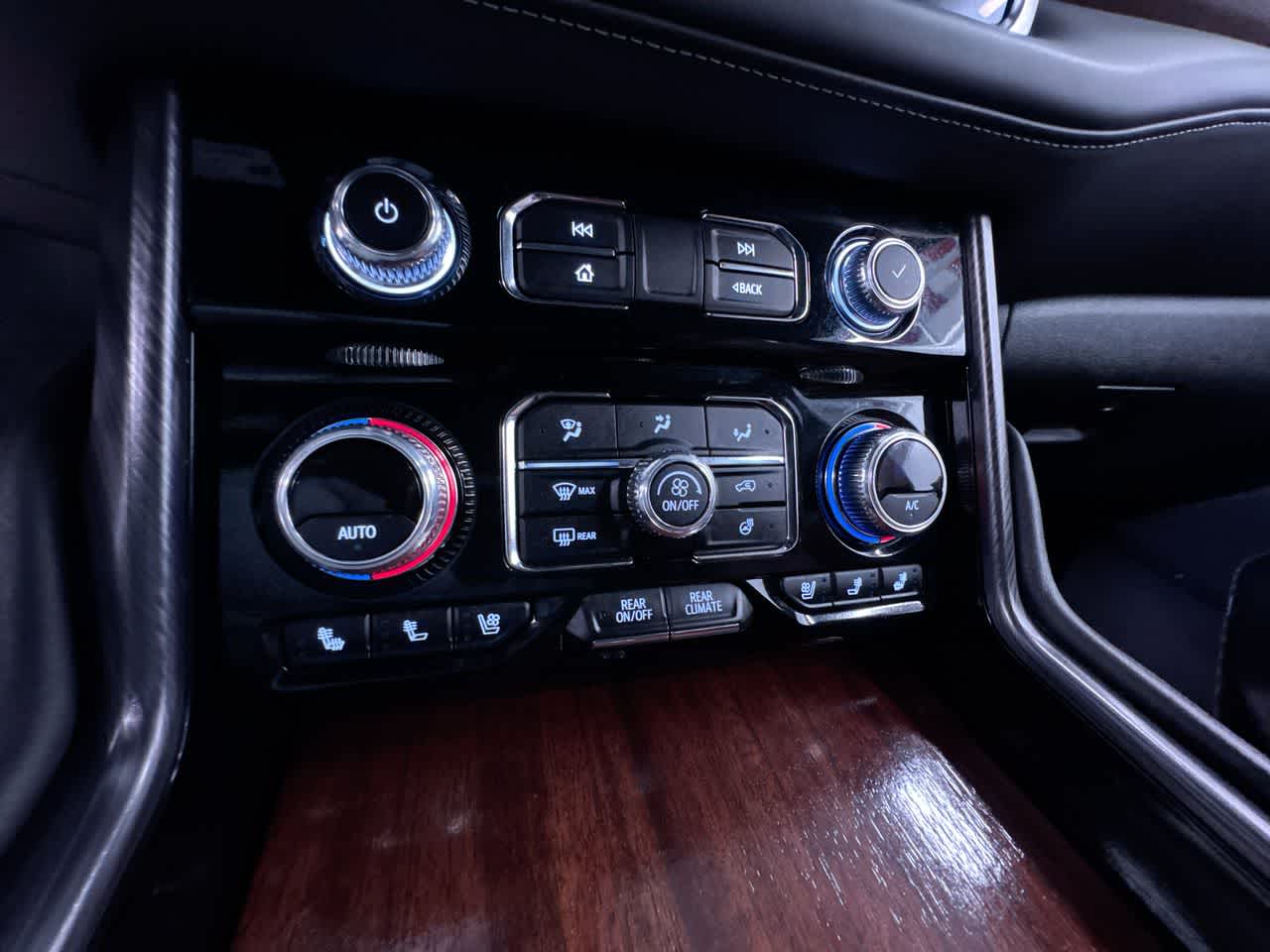 2024 GMC Yukon Denali Ultimate