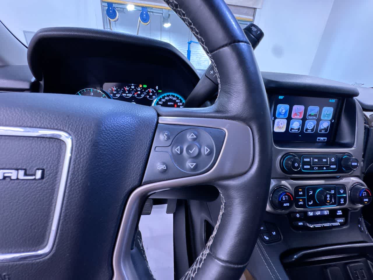 2017 GMC Yukon XL Denali