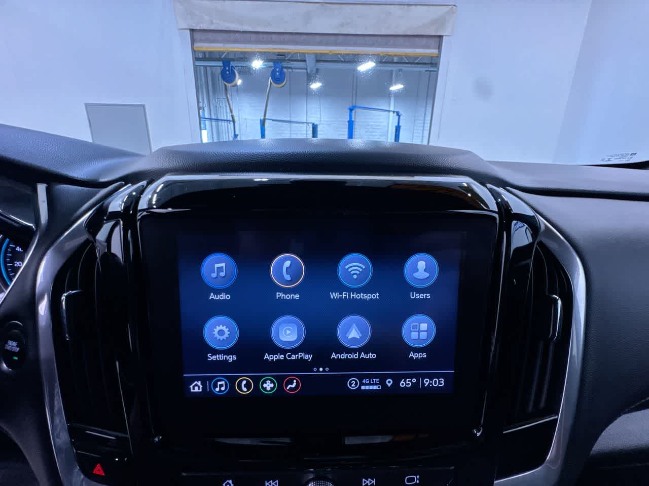 2022 Chevrolet Traverse LT Cloth