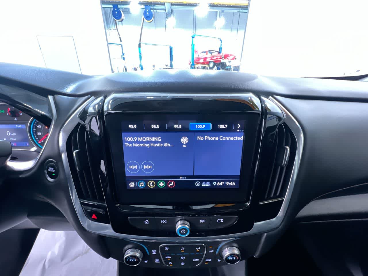 2021 Chevrolet Traverse LT Leather